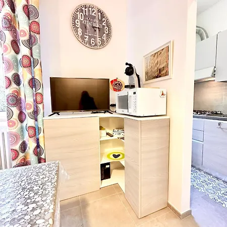 Apartmán Hostdomus - Flower Finale Ligure