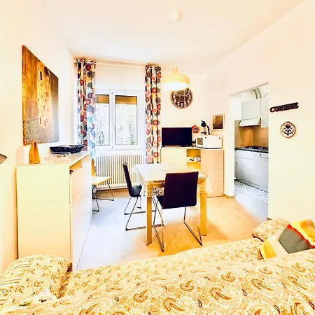 Hostdomus - Flower Apartamento